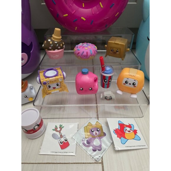 Lankybox Lot 20 pc with squishies, figures, and more! Great lot Shark & Cat - Picture 4 of 6